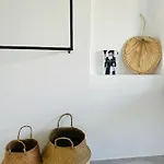 Yalos Mykonos 4 Bedroom Luxury House 5 Minute From Ornos W Sea & Sunset View Сasa de vacaciones Mykonos Town