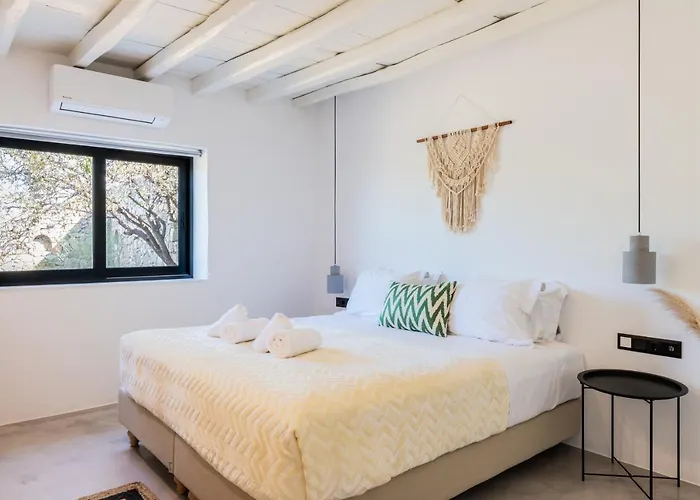 Yalos Mykonos 4 Bedroom Luxury House 5 Minute From Ornos W Sea & Sunset View