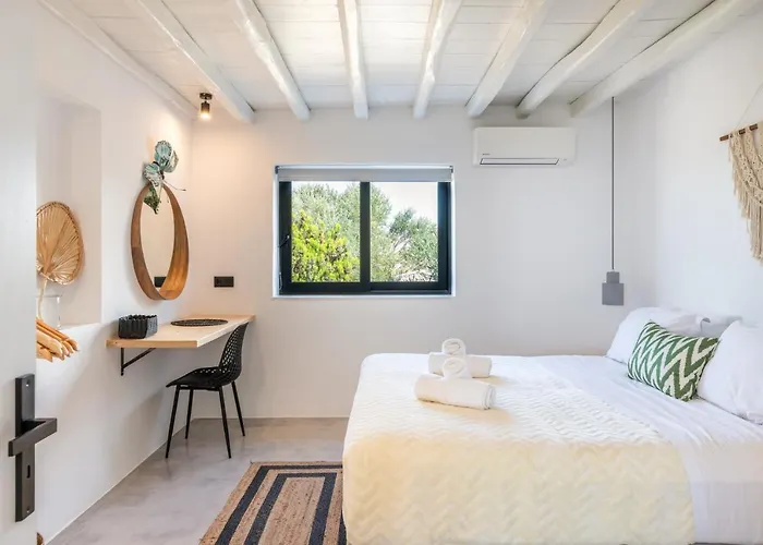 Yalos Mykonos 4 Bedroom Luxury House 5 Minute From Ornos W Sea & Sunset View Mykonos Town