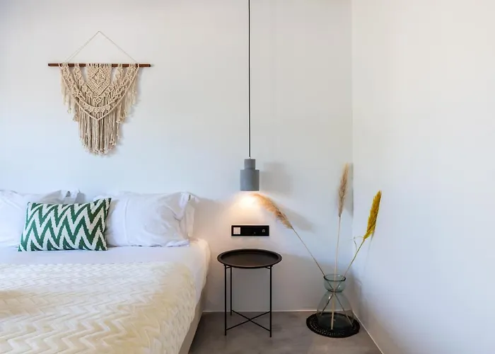 Yalos Mykonos 4 Bedroom Luxury House 5 Minute From Ornos W Sea & Sunset View