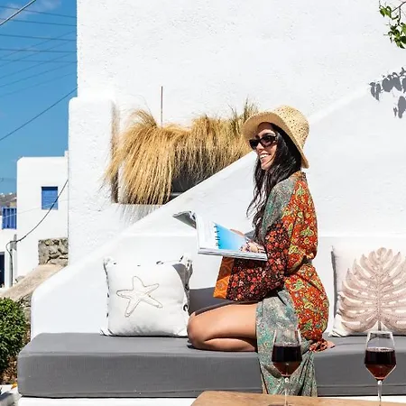 Yalos Mykonos 4 Bedroom Luxury House 5 Minute From Ornos W Sea & Sunset View Сasa de vacaciones Mykonos Town
